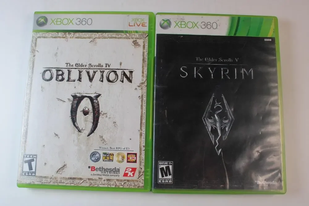 2 games: The Elder Scrolls IV: Oblivion & V: Skyrim (Xbox 360) Tested/Works